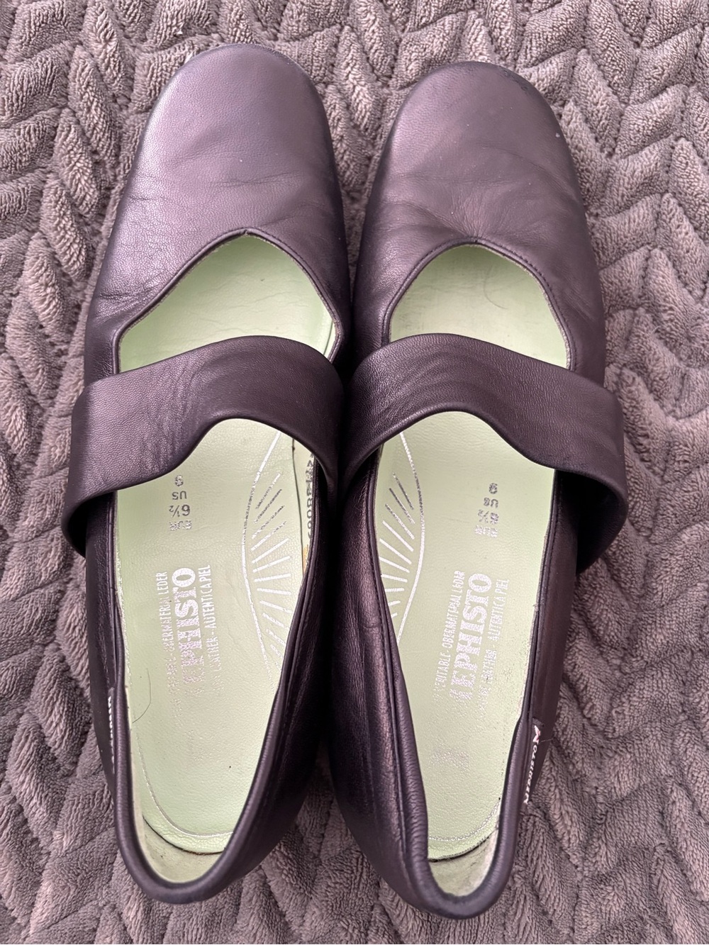 Mephisto Women's Plum Leather Mary Jane Flats